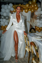 Load image into Gallery viewer, Starting a business? Need a Re-Brand? You Need a Branding Bundle Deal. Makeup + Photoshoot + 4k Commercial